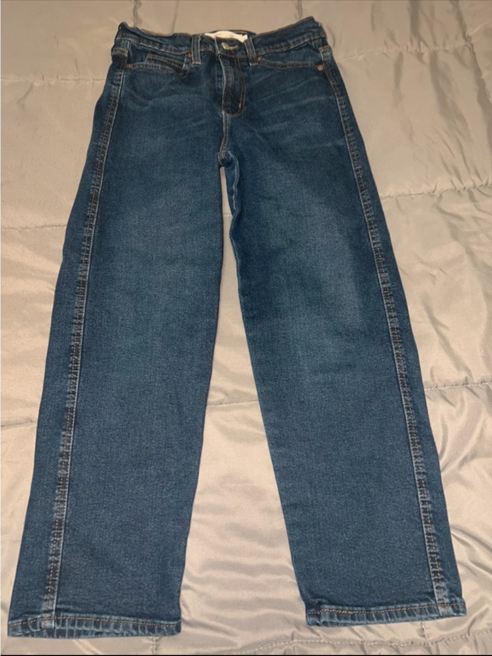 Classic Straight-Leg junior’s Jeans in Dark Blue